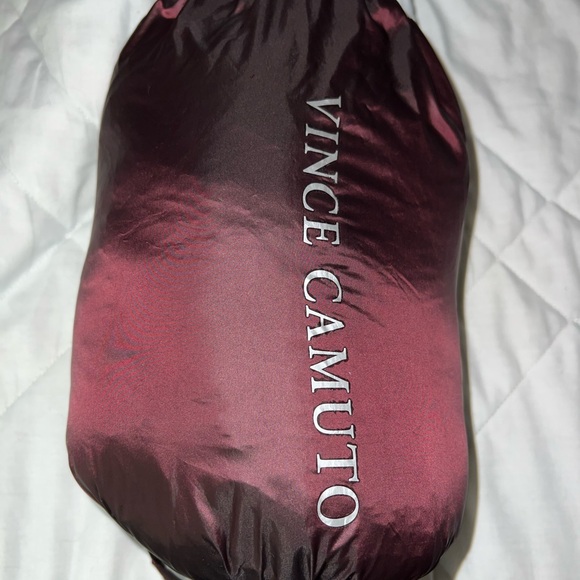 VINCE CAMUTO Short Packable Down Coat - Picture 12 of 13
